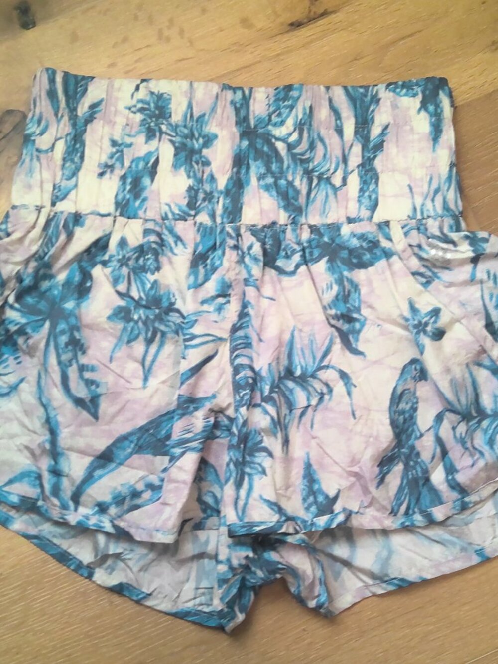 Free People Women's Medium Tropical Floral High Waisted The Way Home Flowy Short